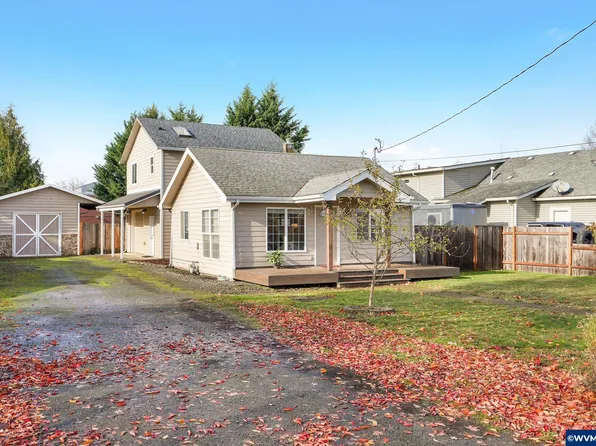 511 Grant St, Silverton, OR 97381