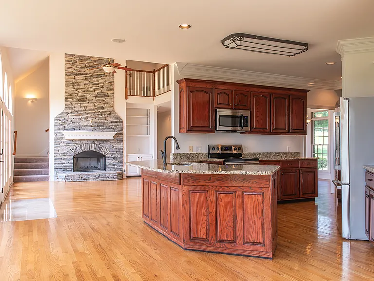 1711 Lawrence Rd — Photo 13