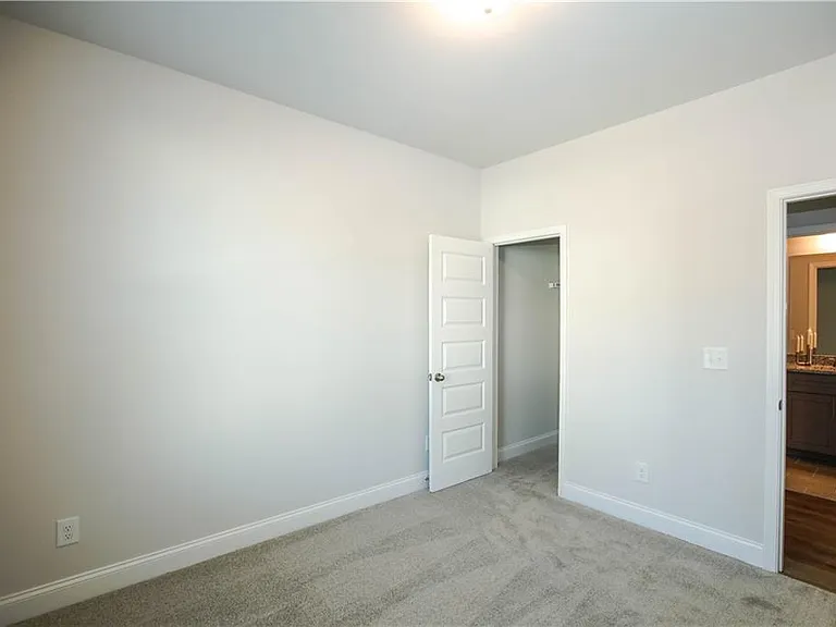 452 Hellen Valley Dr — Photo 22