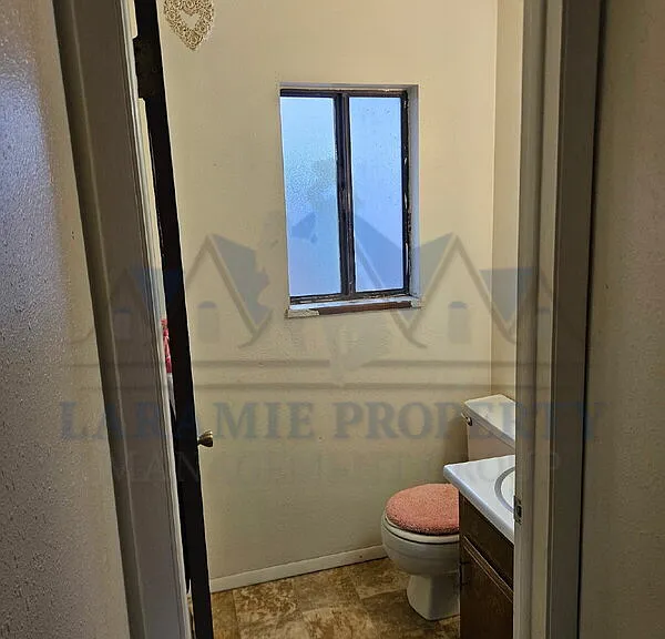 714 Downey St #2 — Photo 17