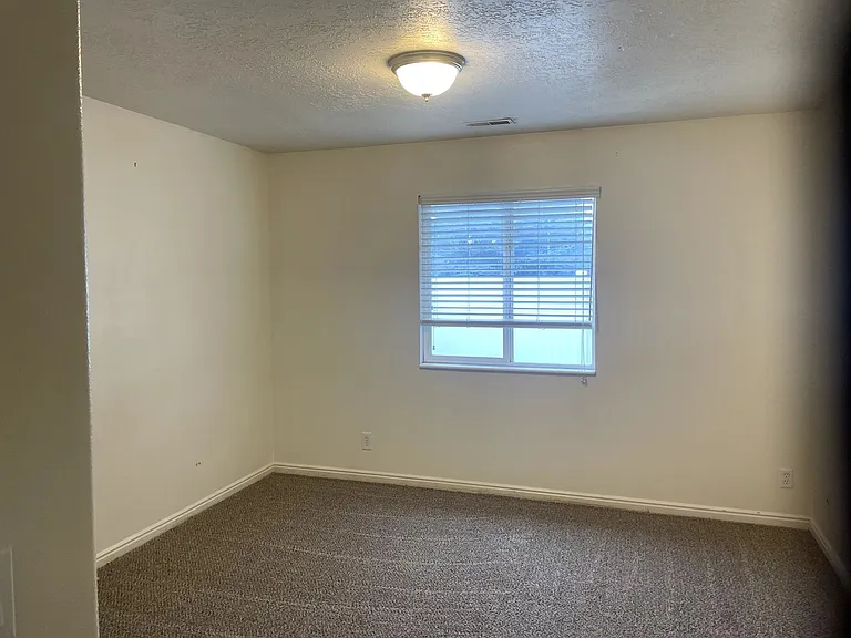 1145 N 2960 W — Photo 3