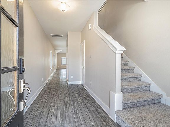 3rd image of 10546 Preserve Way