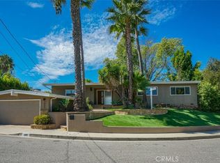 3805 Beverly Ridge Dr, Sherman Oaks, CA 91423
