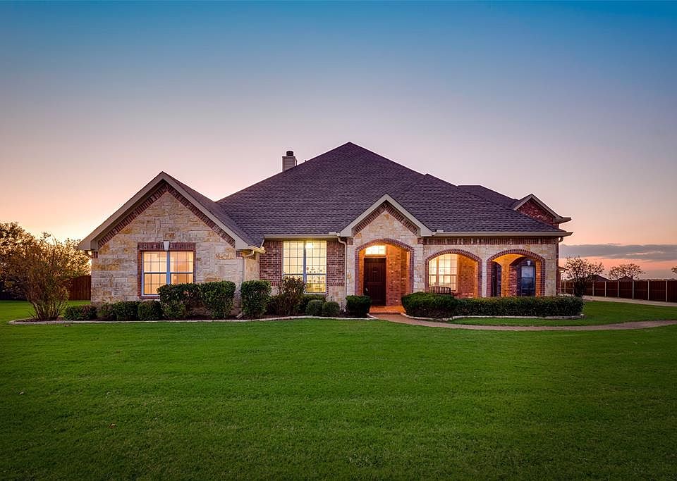 1st image of 1052 Harvest Hill Cir
