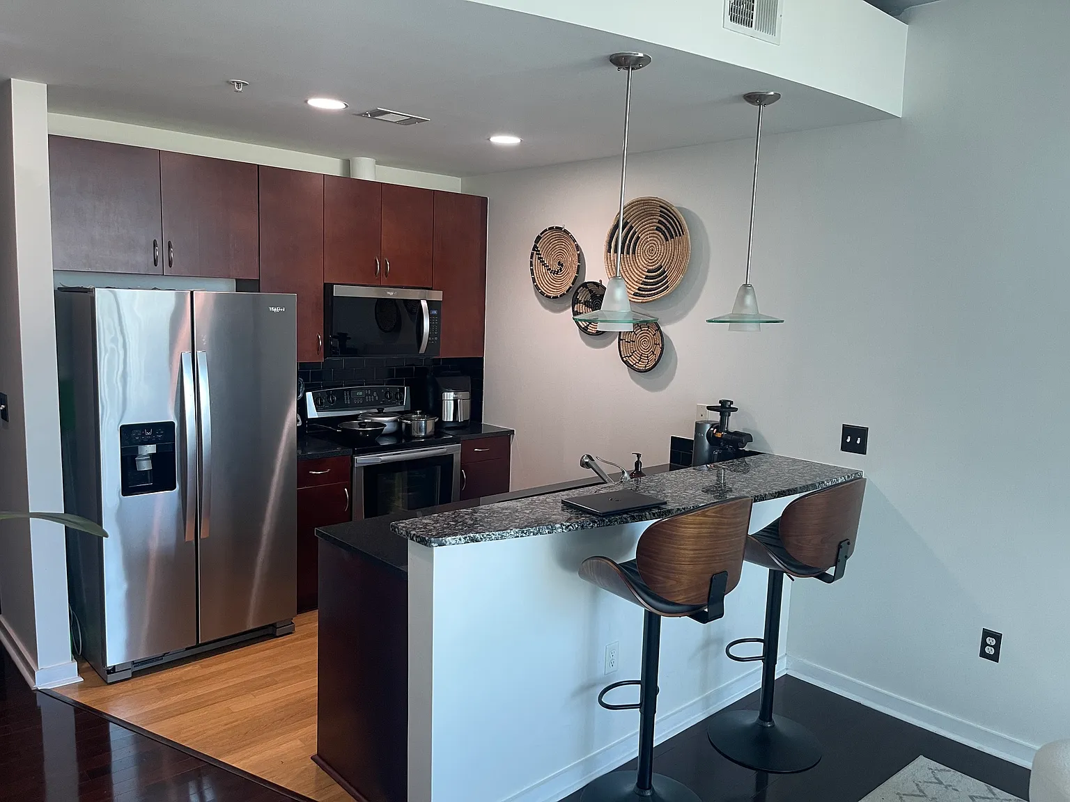 1 bed, 776 sqft, $2,350 — Photo 2