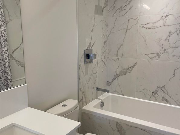 2 bedroom rental in Vancouver — photo 15