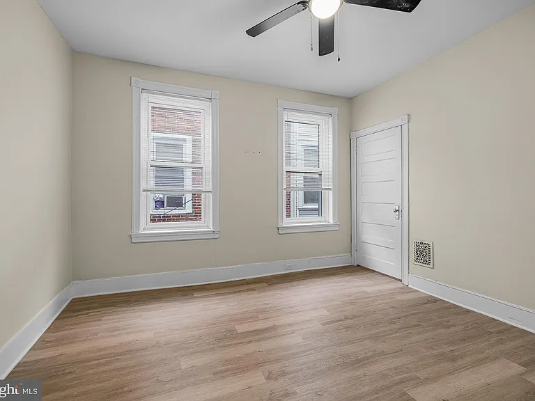 5723 Spruce St #2 — Photo 11