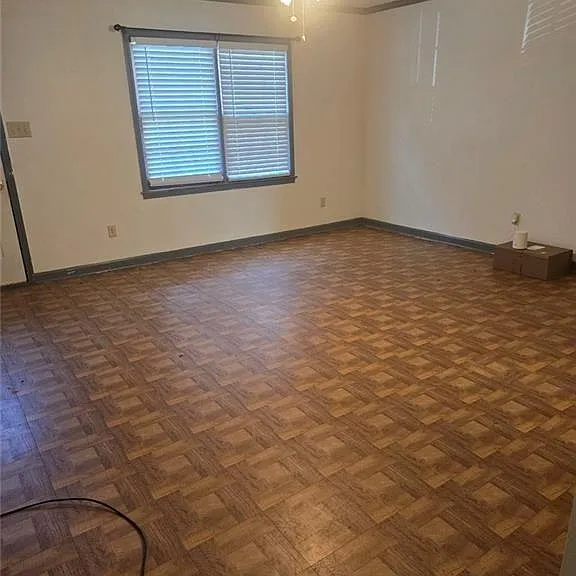 2230 Kings Gate Cir #D — Photo 2