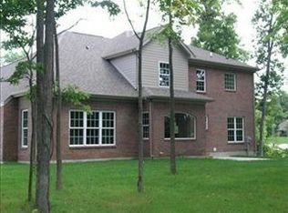 1272 Oakleaf Dr, Dayton, OH 45434