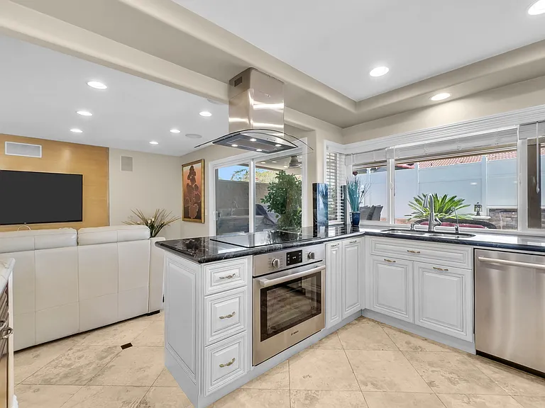 4608 Golden Ridge Dr — Photo 10