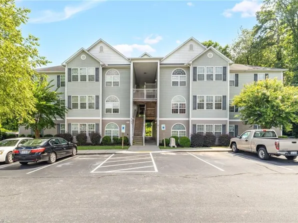 4705 Pennoak Ln APT L, Greensboro, NC 27407