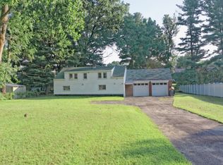 6391 Zorn Rd, Albany, NY 12203