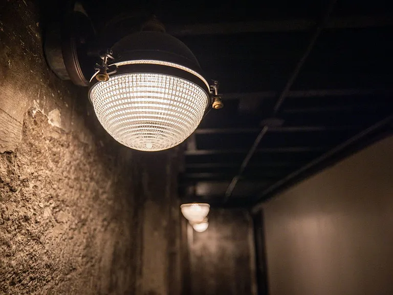 Avondale Hollywood Apartments — Photo 12