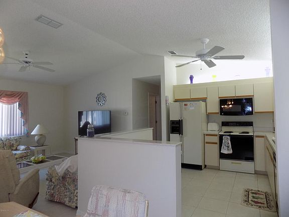 4th image of 9814 SE 173rd Ln