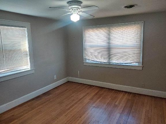 3rd image of 1325 W Ocean View Ave #1