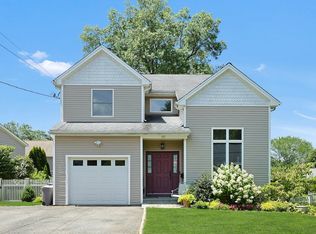195 Warren Ave, Hawthorne, NY 10532