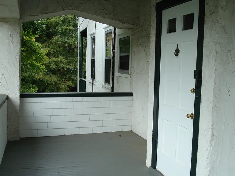 2811 Avenham Ave SW — Photo 3