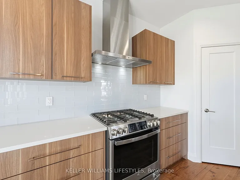 140 Crestview Dr — Photo 15