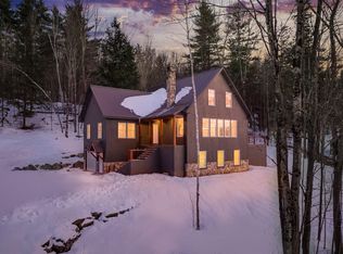 141 Foxfire Ln, Stowe, VT 05672