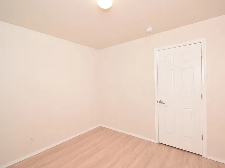 2586 China Rose Cir — Photo 10