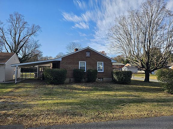 3rd image of 3853 Thompsons Ln