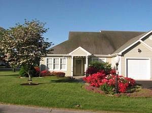 3rd image of 901 W Schumaker Manor Dr