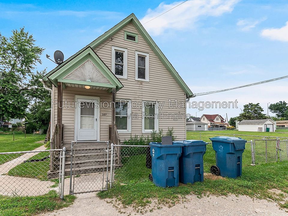 1st image of 107 Stevens Ave #1