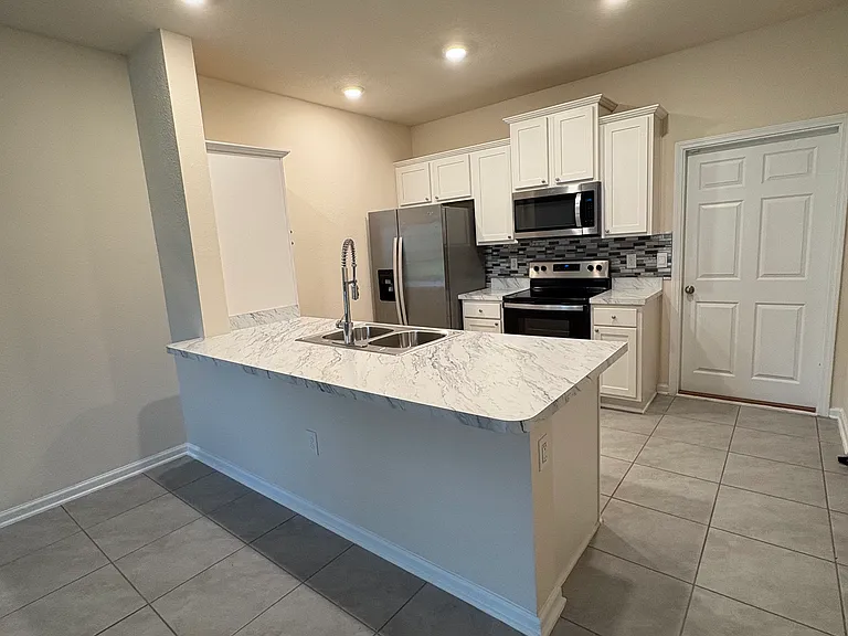 86496 Shortline Cir — Photo 1