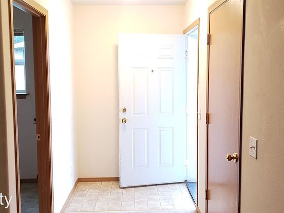 2nd image of 1492 NW Falls Creek Loop Unit 2
