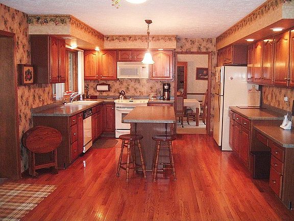 4th image of 12708 Oneida Woods Trl