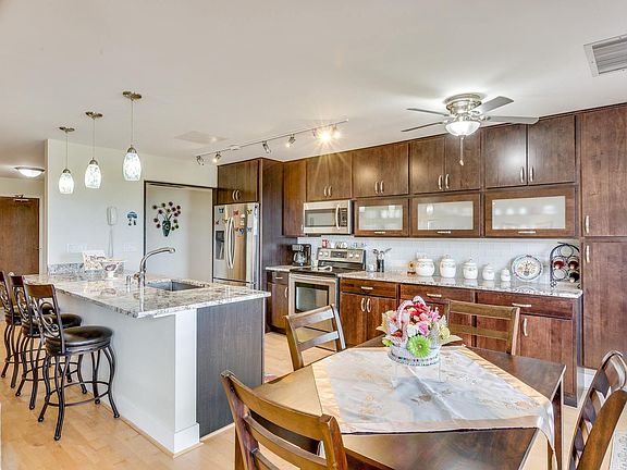 5th image of 7201 N Lincoln Ave APT 512
