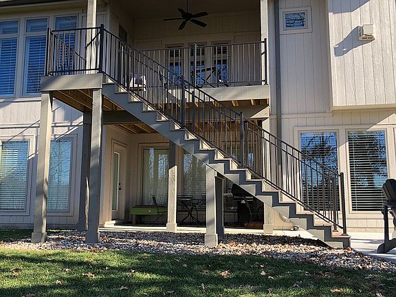 3rd image of 308 NW Nutall Dr