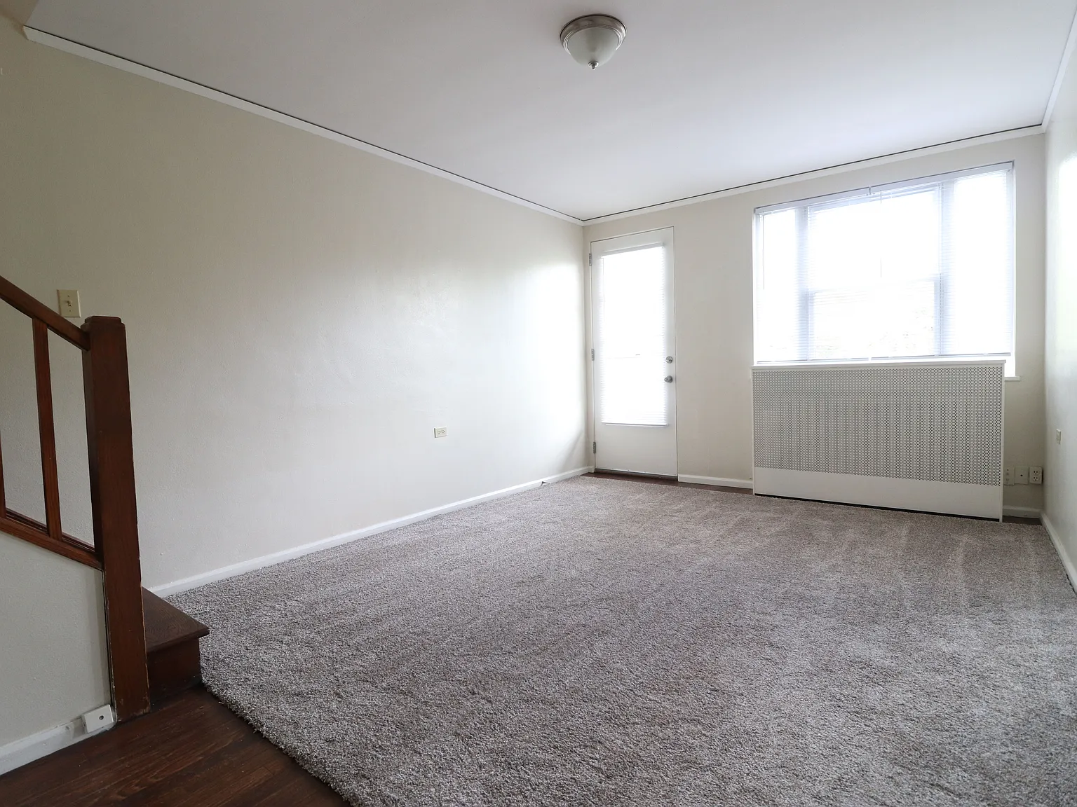 2 bed, 700 sqft, $1,150 — Photo 2