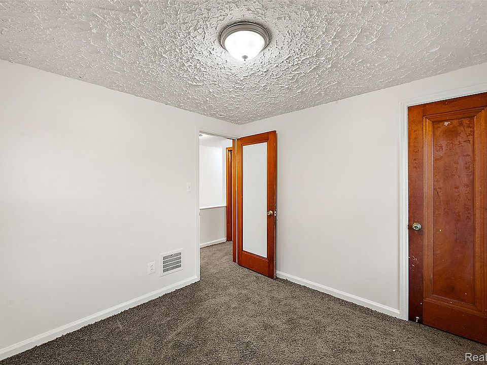 9236 Evergreen Ave, photo 24