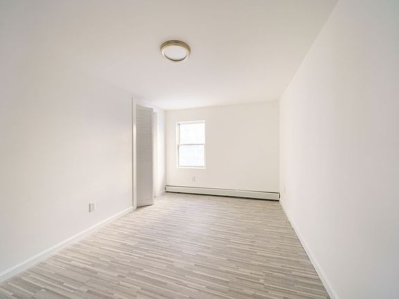 2nd image of 364 Liberty St #D