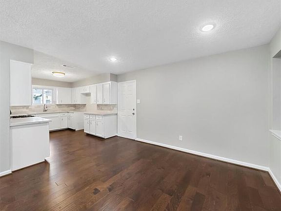 5th image of 1202 37th St