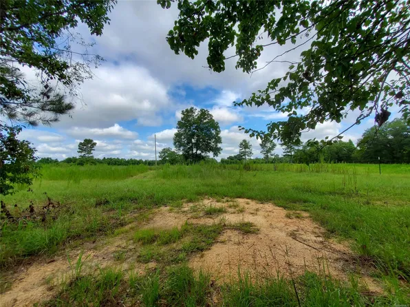 1077 Baltzer Rd, Wetumpka, AL 36092