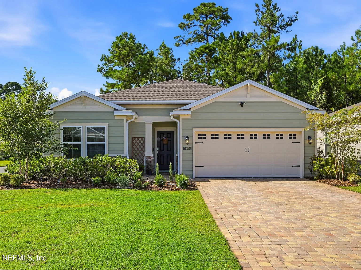 3 bed, 2.0 bath, 1548 sqft, $2,200 — Photo 1