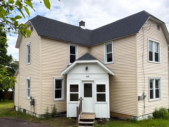 44 3rd St, South Range, MI 49963