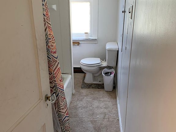 3rd image of 2741 Boas St