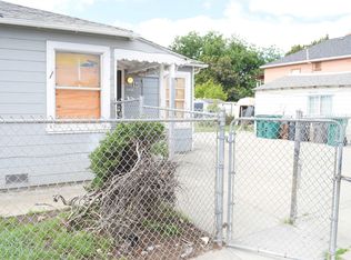9945 B St, Oakland, CA