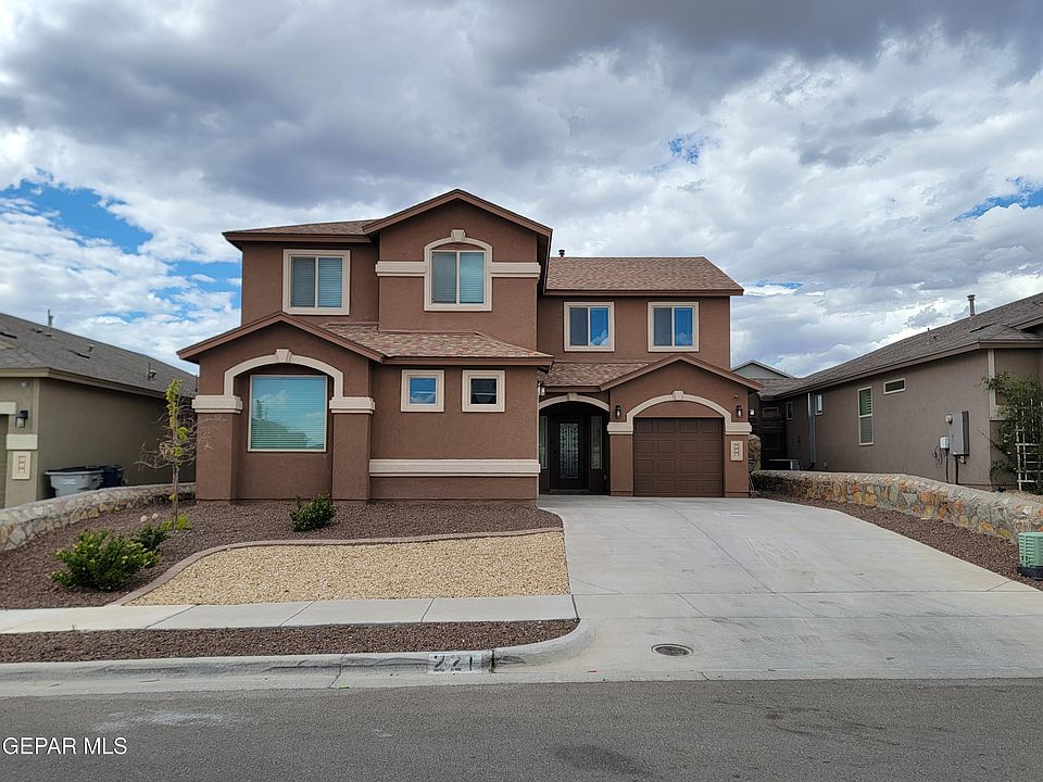 1st image of 221 Gonzalo Cir