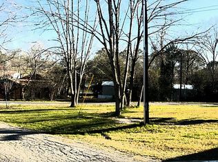 270 Rain Forest Rd, Onalaska, TX 77360