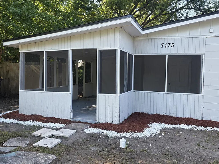 7175 Eudine Dr N — Photo 2