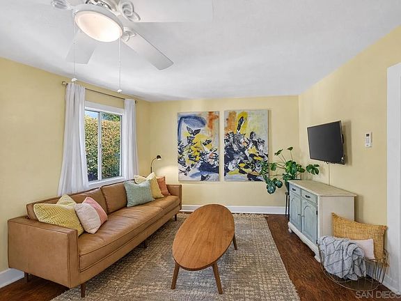 3rd image of 2937 Suncrest Dr