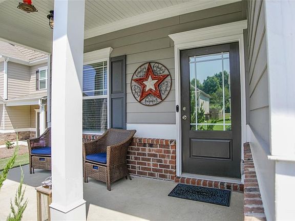 2nd image of 710 Country Ridge Dr