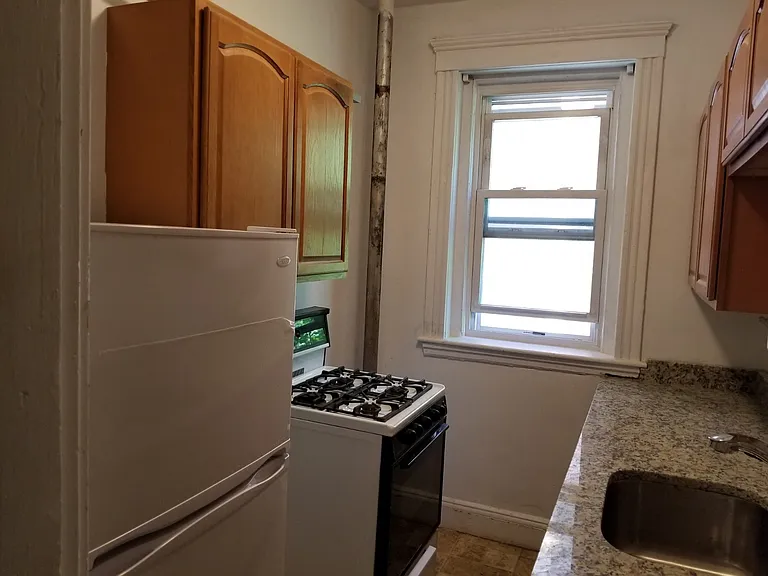 1450 Commonwealth Ave #10 — Photo 1