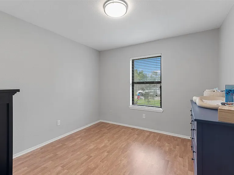 105 Sweetgum St — Photo 23