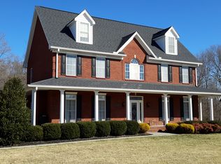 1154 Keystone Dr, Pleasant View, TN 37146