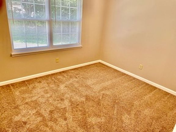 5th image of 933 Washington Cove Way